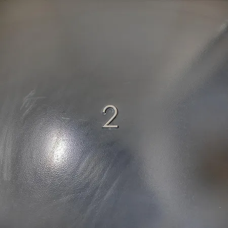 Stylish In Bay Square 2 *