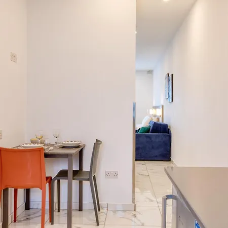 Stylish In Bay Square 2 * Σεντ Πόλς Μπέι