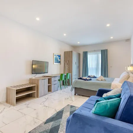 Διαμέρισμα Stylish In Bay Square 2