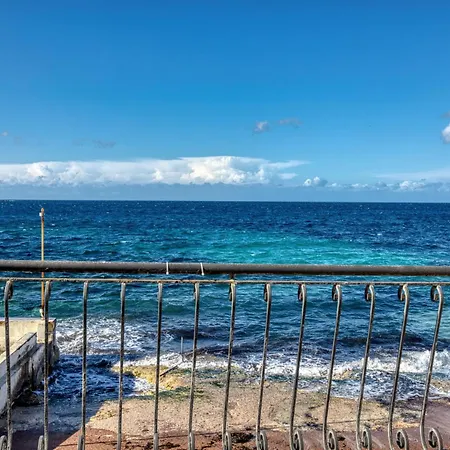 Apartment Stylish In Bay Square 2