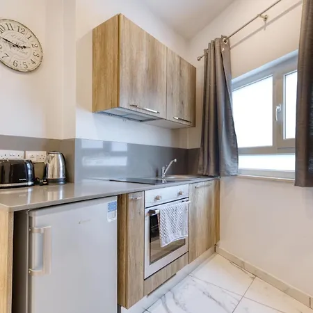 Apartament Stylish In Bay Square 2 St Paul's Bay